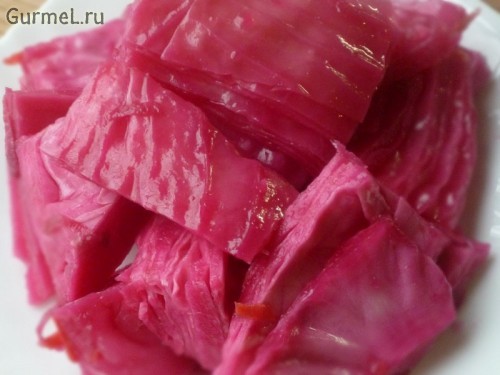 Капуста маринована з буряком
