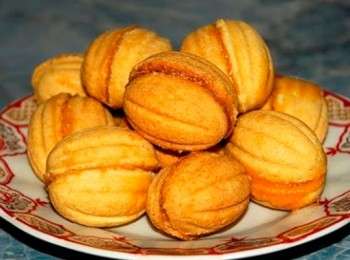 Горішки зі згущеним молоком