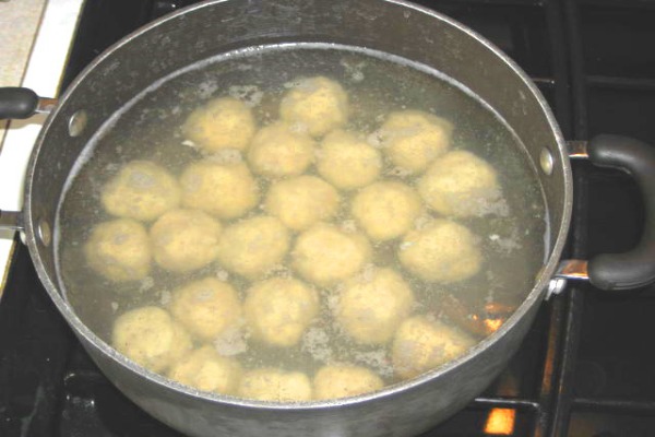 sliplis-pelmeni-chto-delat-i-kak-eto-predotvratit1