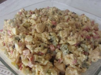 salat-s-kuricej-i-vetchinoj