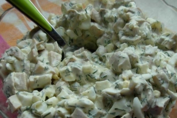 salat-s-kuricej-i-vetchinoj3