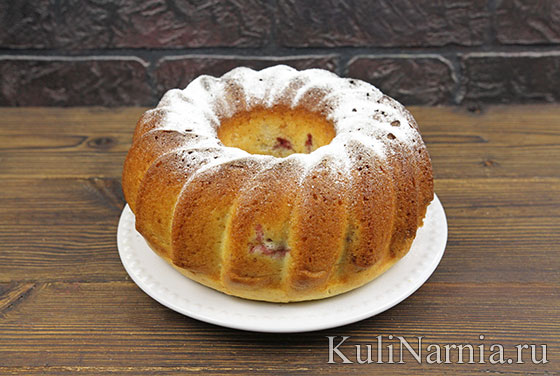 Кекс з полуницею