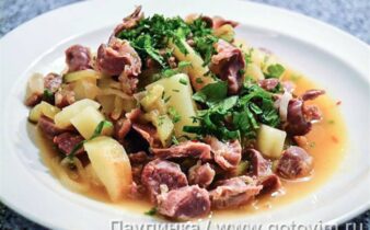 Азу з курячими шлунками