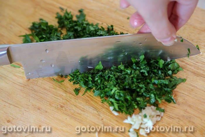 Баранина у фользі, запечена з ароматною зеленою олією, Крок 02