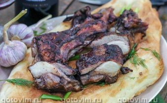 Баранячі реберця на грилі (на решітці)