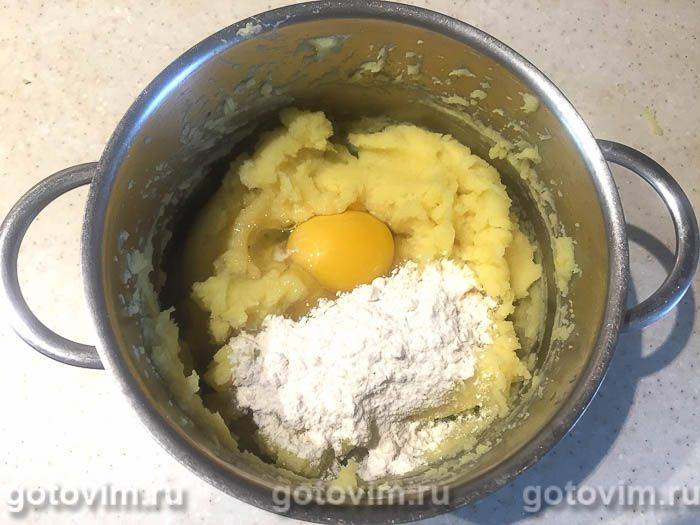 Картопляні зрази з сиром, Крок 02
