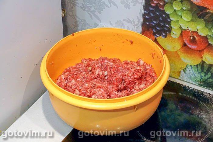 Фотографії рецепта Котлети в грибному соусі, запечені в духовці, 02 Котлети в грибному соусі, запечені в духовці, Крок 02