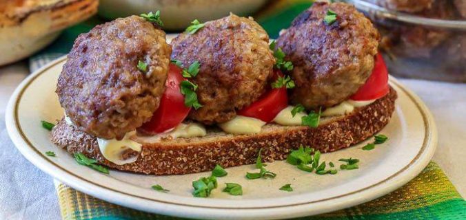 Котлети з курячих шлунків із манкою