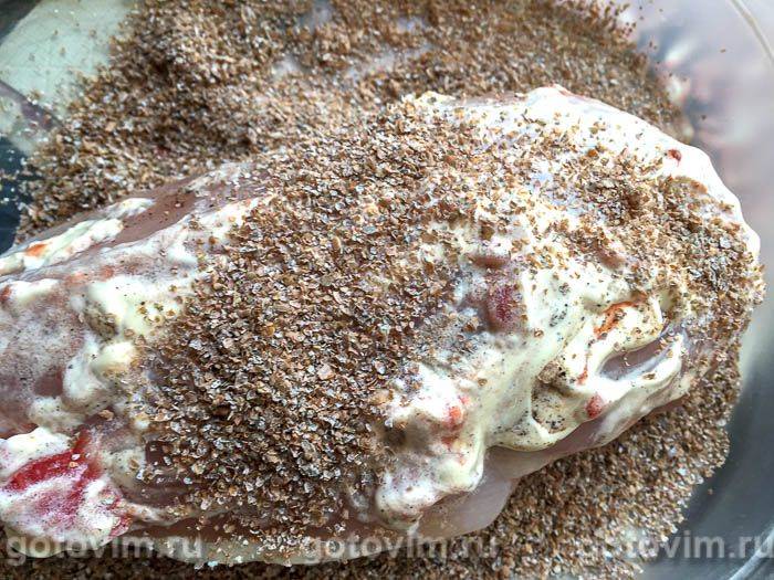 Фотографії рецепта Куряча грудка, смажена в паніровці з висівок, 03 Куряча грудка, смажена в паніровці з висівок, Крок 03