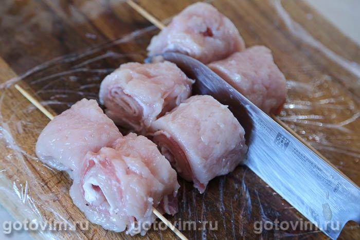 Фотографії рецепта Курячі рулетики з беконом на сковороді, 06 Курячі рулетики з беконом на сковороді, Крок 06