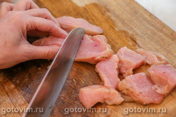 Фотографії рецепта Курячі шашлички з ананасами на шпажках, 02 Курячі шашлички з ананасами на шпажках, Крок 02