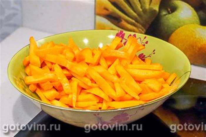 Фотографії рецепта Курячі тефтелі в соусі з овочів, 01 Курячі тефтелі в соусі з овочів, Крок 01