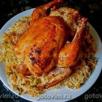 Курка, фарширована рисовою локшиною, морквою та оливками Курка, фарширована рисовою локшиною, морквою та оливками