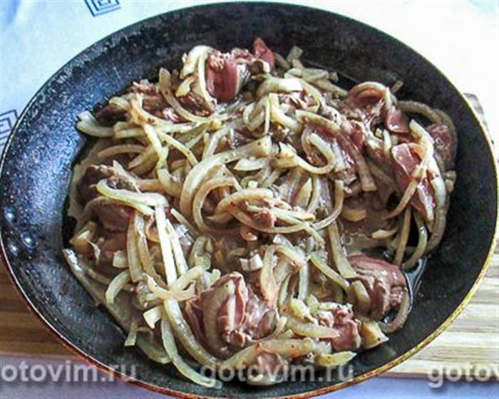 Фотографії рецепта Локшина фунчоза з маринованою курячою печінкою і цибулею, 04 Локшина фунчоза з маринованою курячою печінкою та цибулею, Крок 04