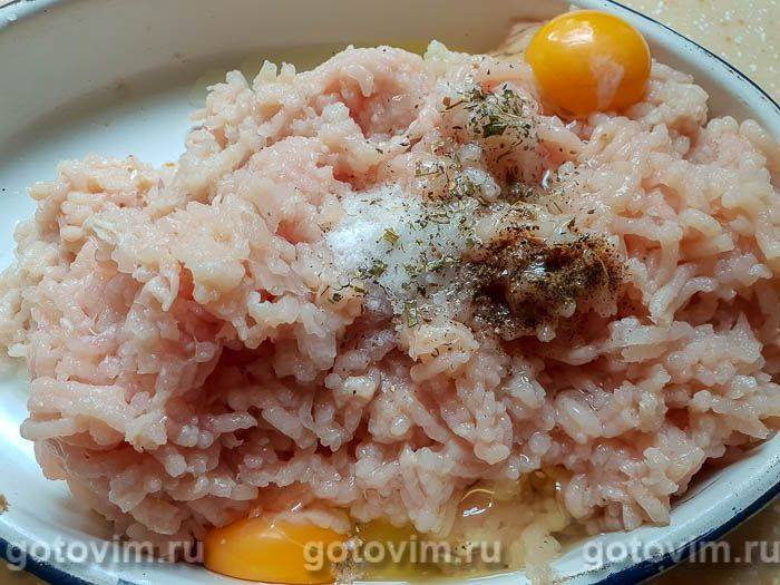 М'ясний хліб із курячого філе зі шматочками пасати з помідорів, Крок 02