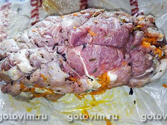 Фотографії рецепта М'ясний рулет з морквяною начинкою, 06 М'ясний рулет із морквяною начинкою, Крок 06
