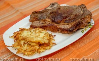 Антрекот із картопляними дерунами