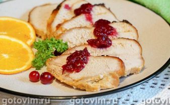 Індичка з журавлинним соусом