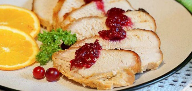 Індичка з журавлинним соусом