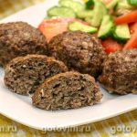 Котлети з курячих шлунків із грибами в духовці