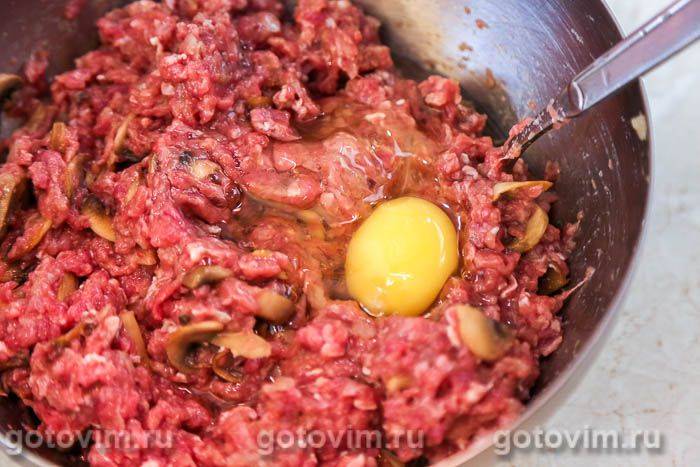 Котлети з курячих шлунків із грибами в духовці, Крок 05