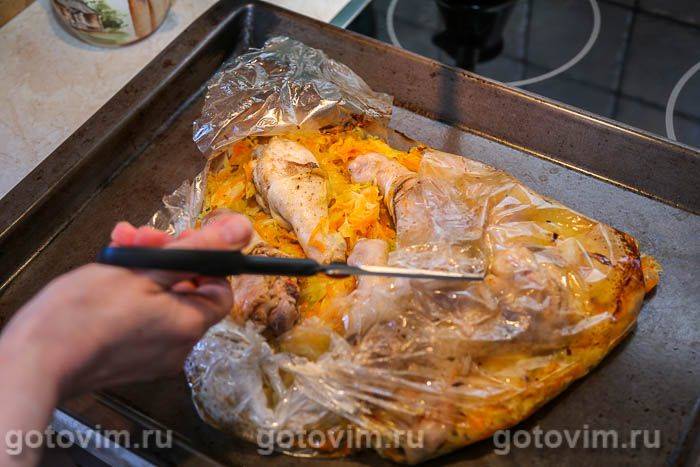 Курячі гомілки з капустою, запечені в пакеті для запікання (в духовці), Крок 06
