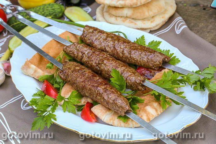 Люля кебаб на мангалі. Фотографія рецепта