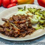 Печінка індички з овочами в кисло-солодкому соусі