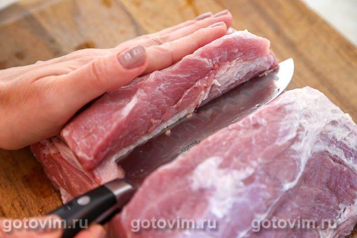 Фотографії рецепта Рулет зі свинини з капустяною начинкою, 03 Рулет зі свинини з капустяною начинкою, Крок 03
