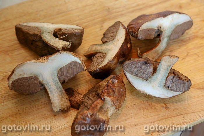 Бефстроганов із яловичини з грибами, Крок 01