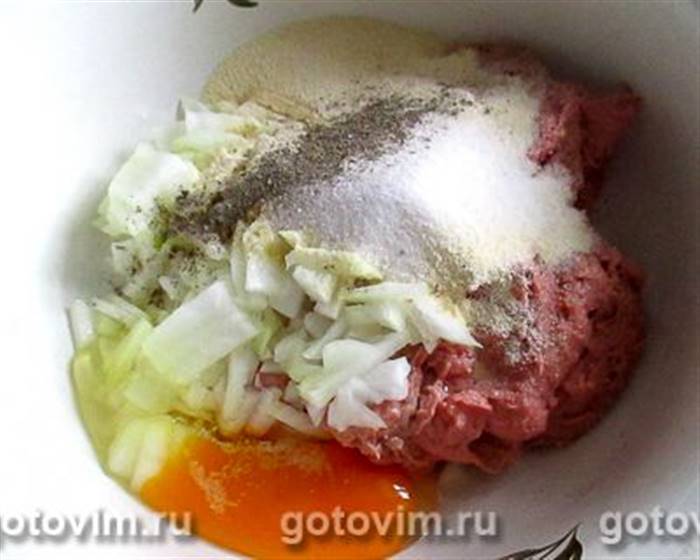Биточки курячі з манкою в мультиварці, Крок 01