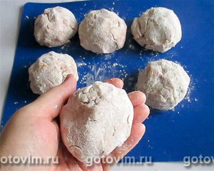 Фотографії рецепта Биточки курячі з манкою в мультиварці, 03 Биточки курячі з манкою в мультиварці, Крок 03