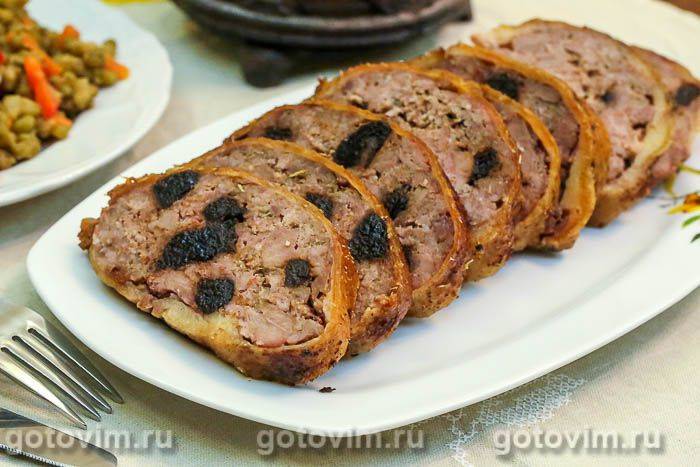 Галантин із качки з чорносливом