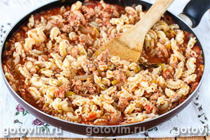 Гуляш із фаршем і макаронами, Крок 06