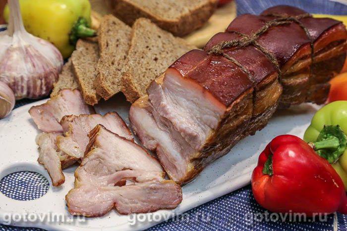 Копчена свиняча грудинка (шприцювання м'яса для копчення) Копчена свиняча грудинка (шприцювання м'яса для копчення)