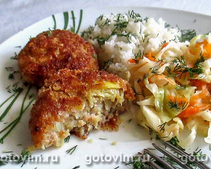 Котлети курячі з картоплею в мультиварці