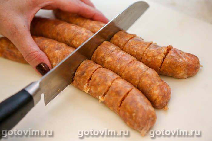 Ковбаски для смаження з овочами та сиром на шпажках, Крок 01