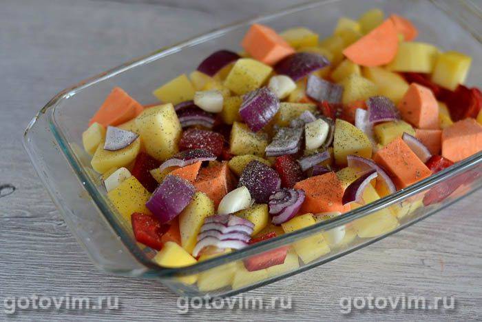 Курячі гомілки з картоплею, кабачками, бататом і солодким перцем у духовці, Крок 06
