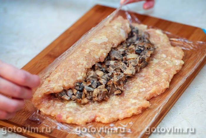 Курячий рулет із грибною начинкою, Крок 04