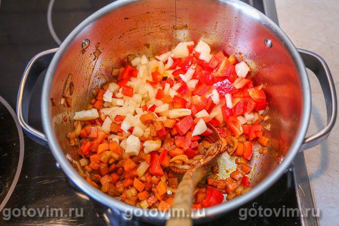 М'ясний фарш з овочами та квасолею по-мексиканськи, Крок 03