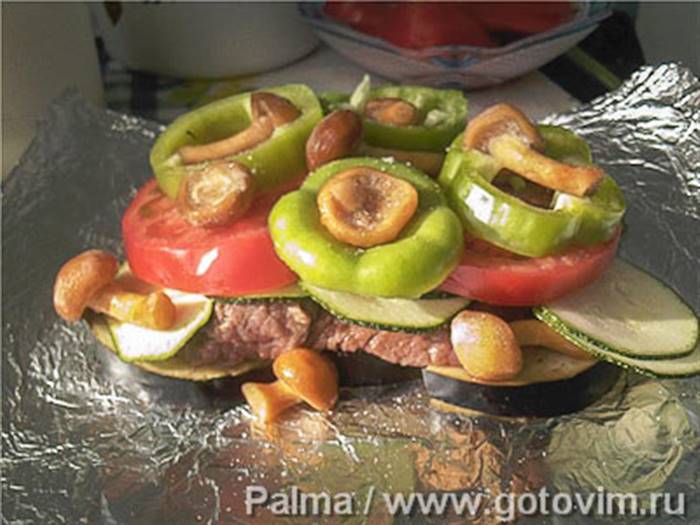 Фотографії рецепта М'ясо у фользі з овочами, 06 М'ясо у фользі з овочами, Крок 06