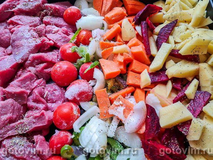 Фотографії рецепта М'ясо з овочами в сметані (в духовці), 05 М'ясо з овочами в сметані (в духовці), Крок 05