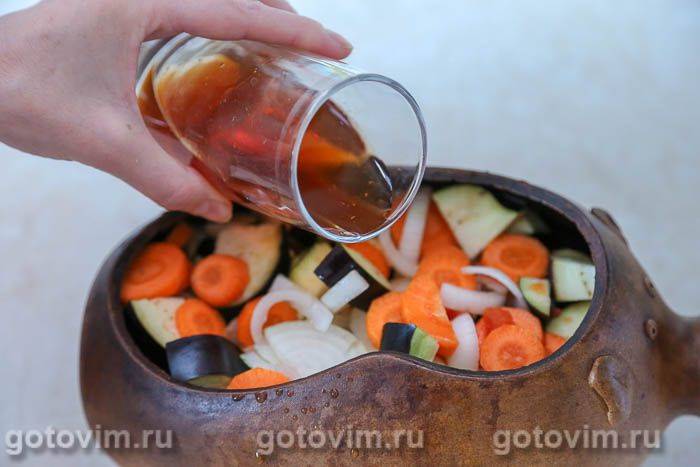 Фотографії рецепта Овочеве рагу з м'ясом, баклажанами та рисом у горщику, 05 Овочеве рагу з м'ясом, баклажанами та рисом у горщику, Крок 05