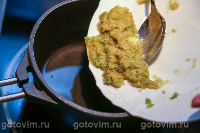 Фотографії рецепта Свиняча грудинка з соусом із хрону та яблук, 06 Свиняча грудинка з соусом із хрону та яблук, Крок 06