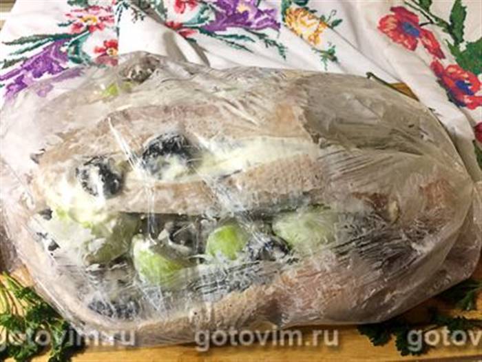 Фотографії рецепта Гуска в духовці з яблуками та чорносливом у рукаві, 06 Гуска в духовці з яблуками та чорносливом у рукаві, Крок 06