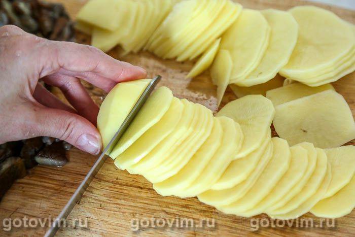 Фотографії рецепта Картопля з м'ясом і грибами в духовці, 03 Картопля з м'ясом і грибами в духовці, Крок 03