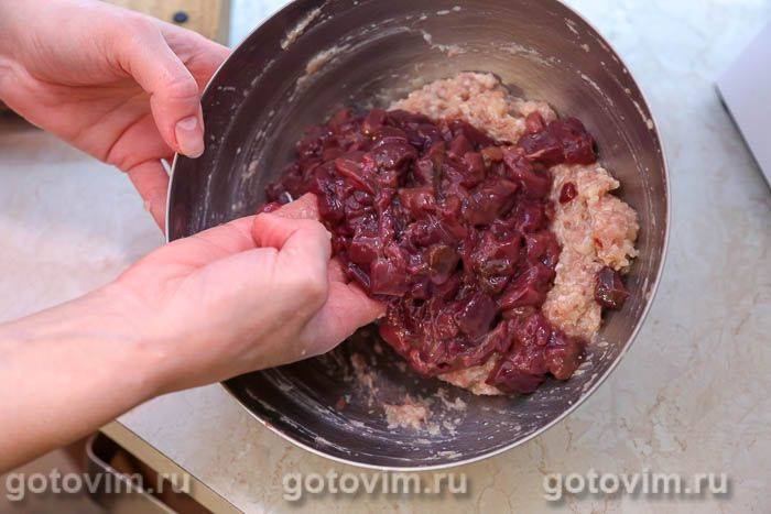 Котлети з курячого фаршу та печінки, Крок 04