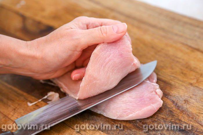Курячі рулетики з сиром, маринованими опеньками та хрустким беконом, Крок 01