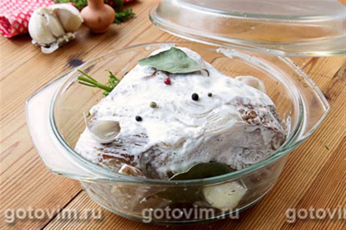 Соковита свинина, запечена в сметані, Крок 05
