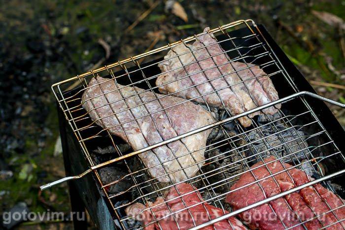 Стейки з яловичини на мангалі, мариновані в йогурті, Крок 05